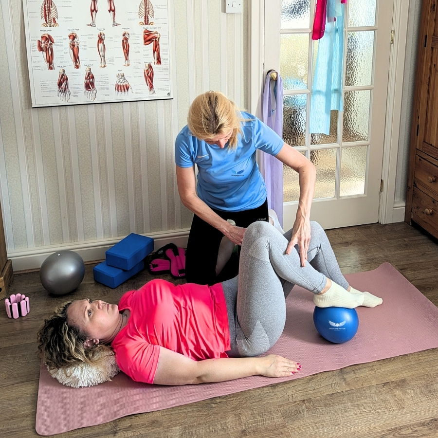 Pilates 900x900 (25)